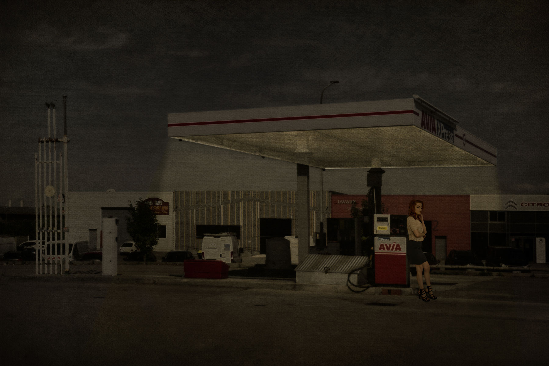 1-Station-d'essence-Levier-S.jpg